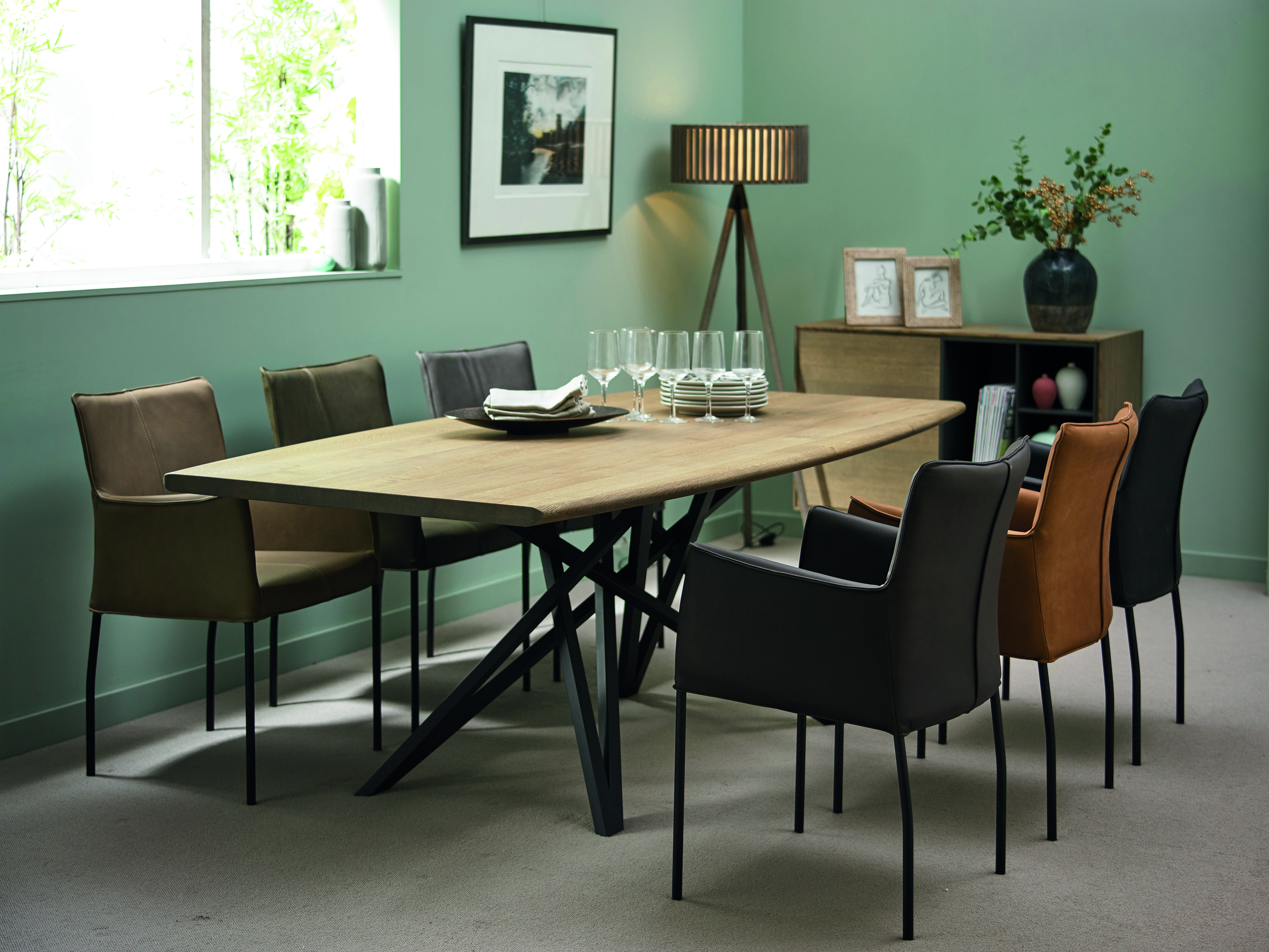 Larvik dining table and Fjord chairs